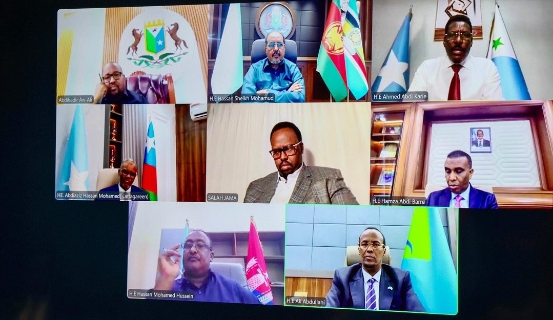 Xasan Sheekh oo shir guddoomiyay Shirka Golaha Wadatashiga Qaran.jpg